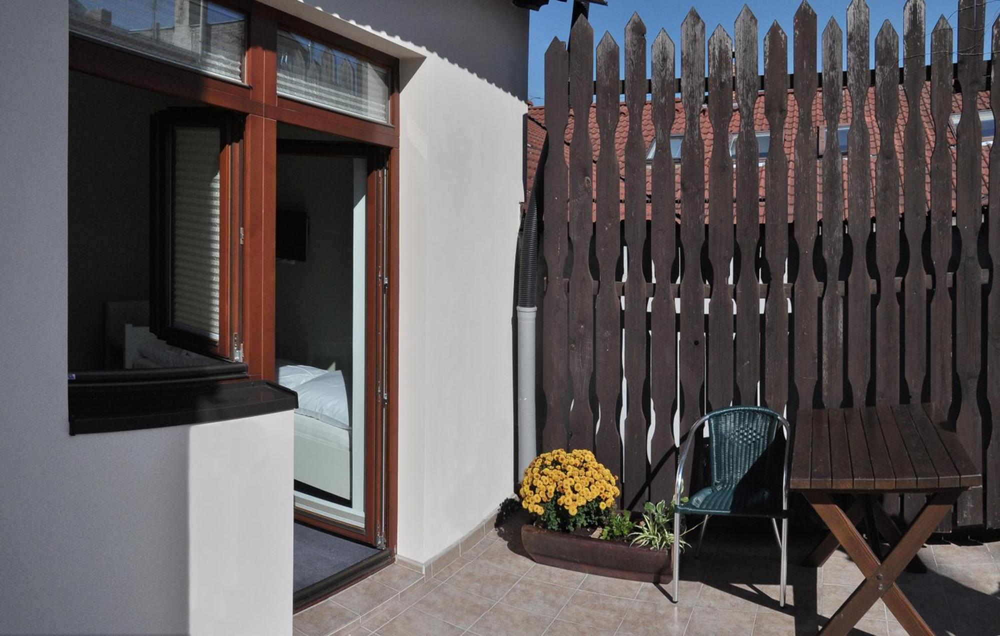 Pension Pod Vezi Kolin Exterior photo