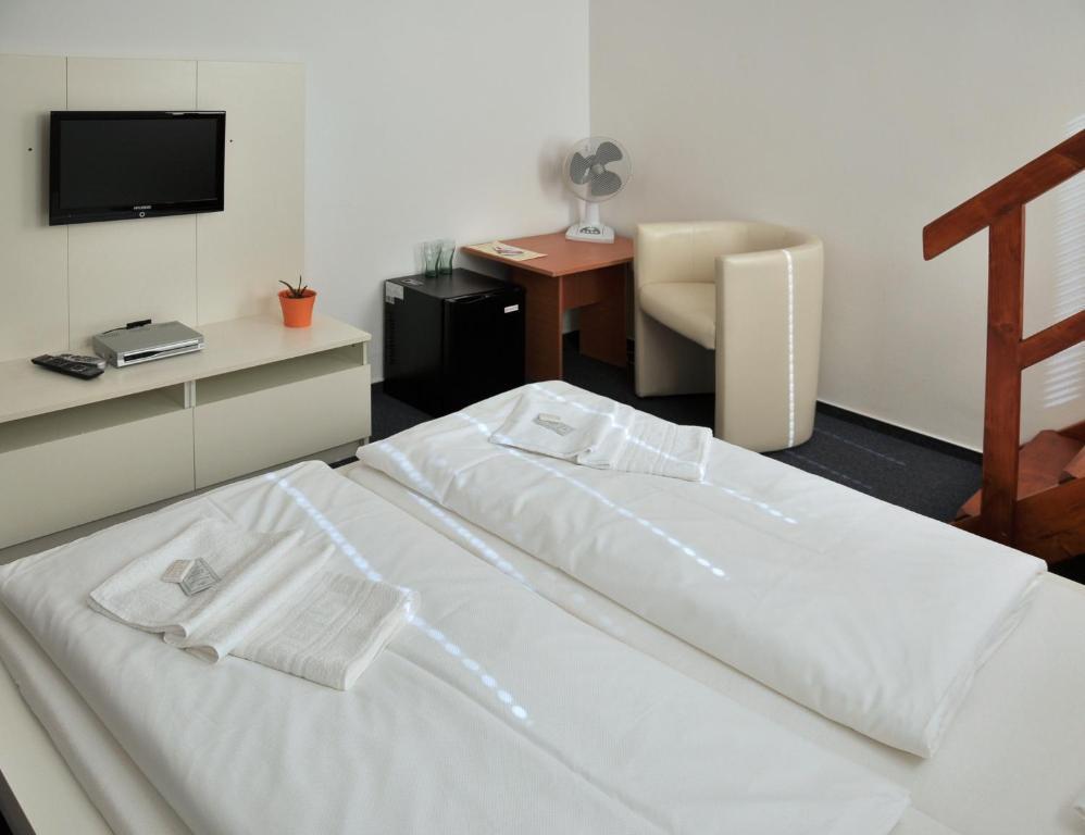 Pension Pod Vezi Kolin Room photo